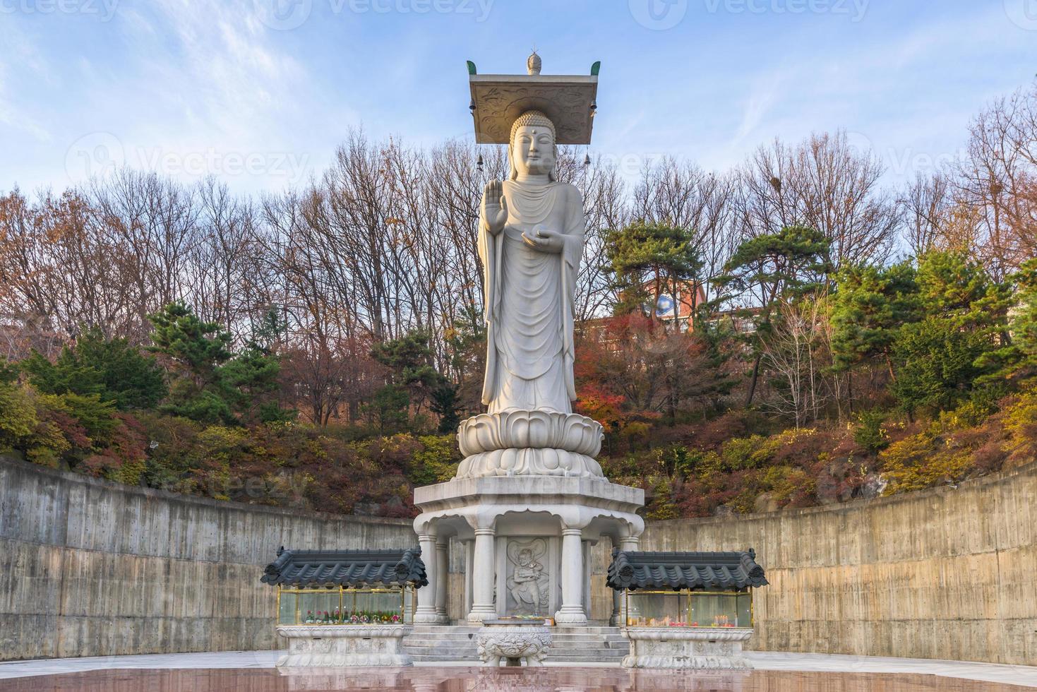 Templo Bongeunsa en la ciudad de Seúl, Corea del Sur. foto