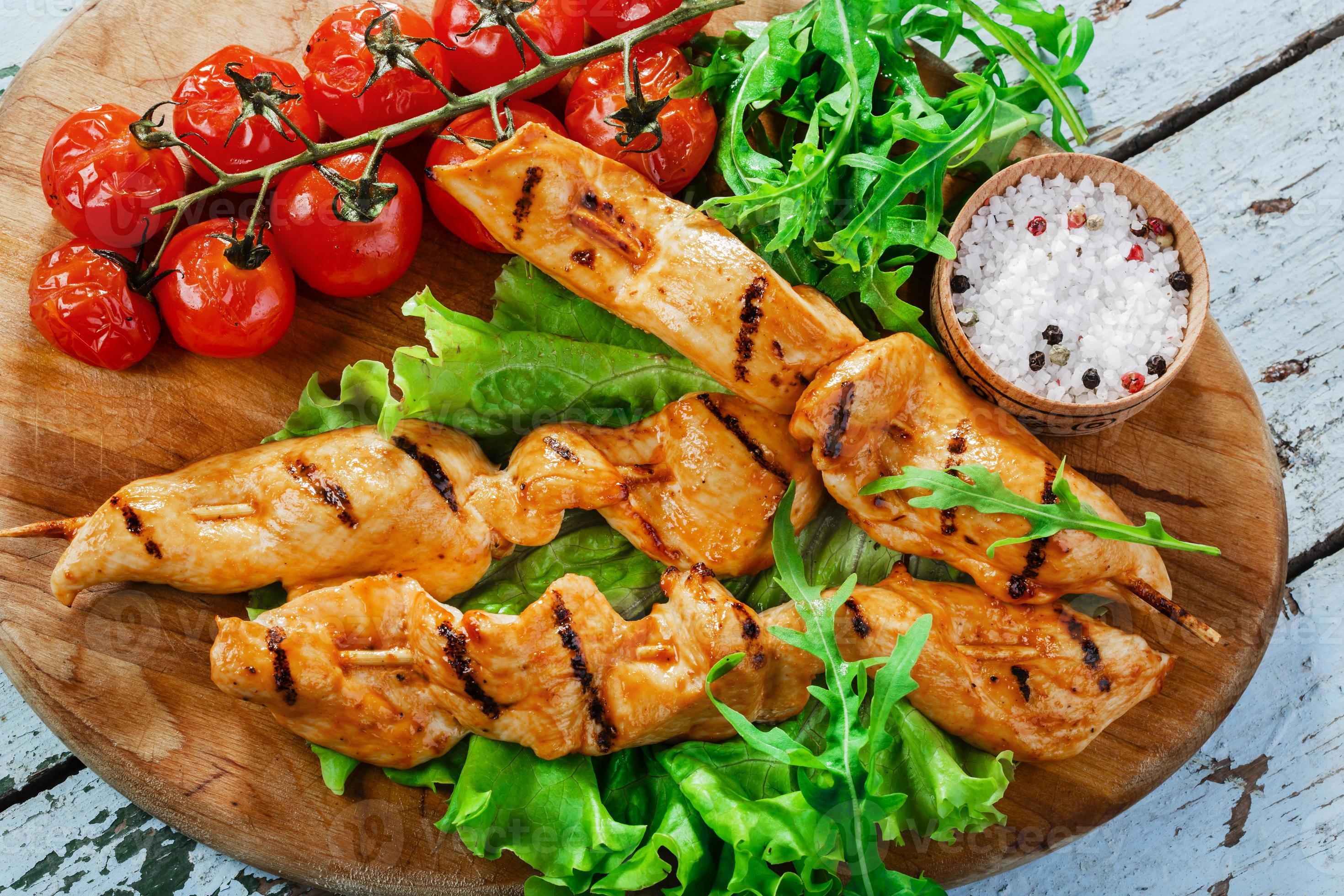 Шашлык из курицы в томатном соке