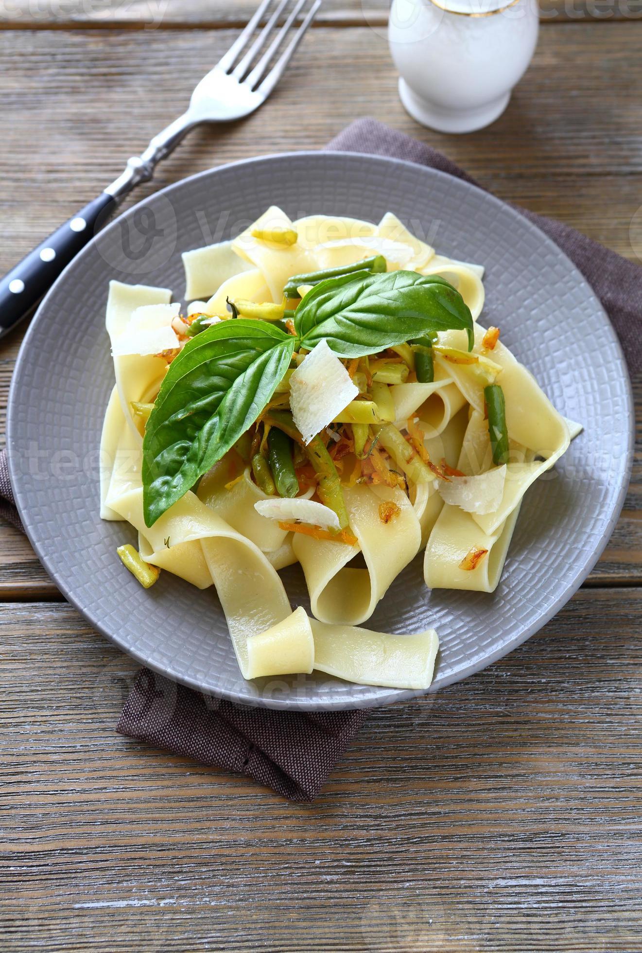 linguini Pasta with roasted vegetables 852890 Stock Photo at Vecteezy