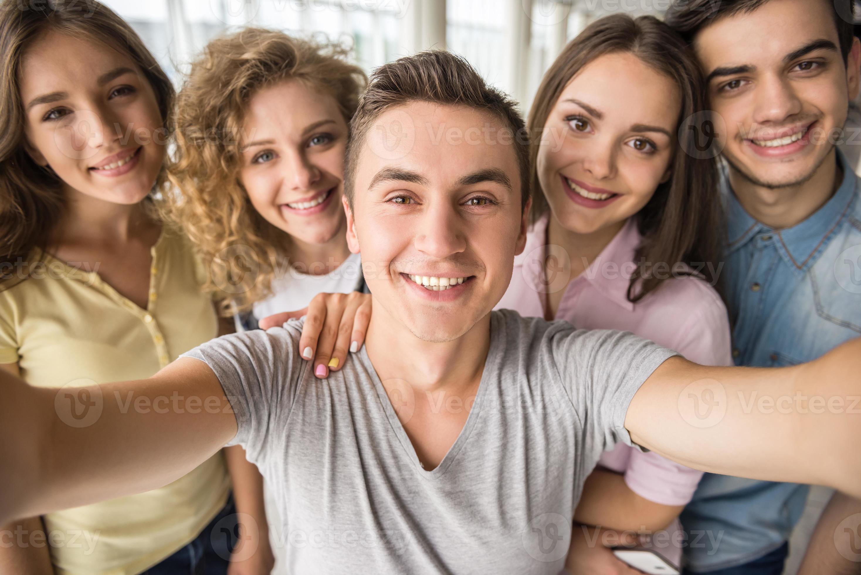 Smiling friends wiki. Smiling friends пим. Молодые люди улыбаются. Smiling friends wiki. Smiling friends wiki.