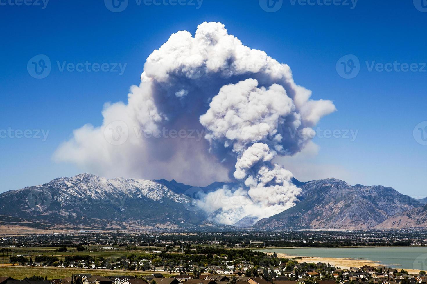 Alpine Utah Fire 876399 Stock Photo at Vecteezy
