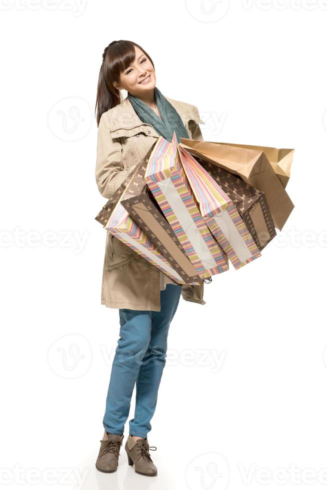 mujer asiática de compras foto