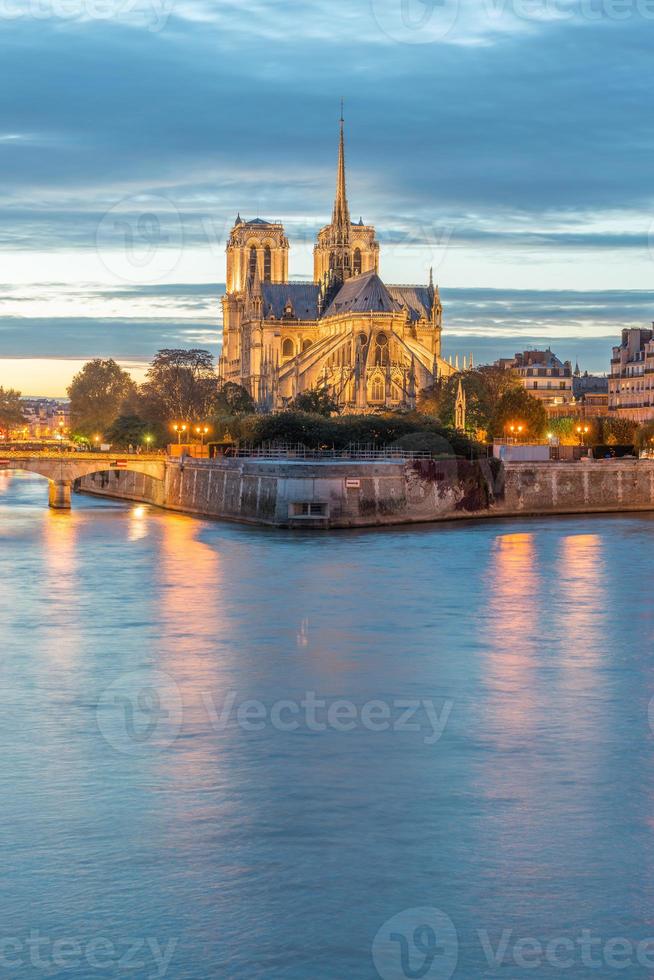 Notre Dame - Paris photo