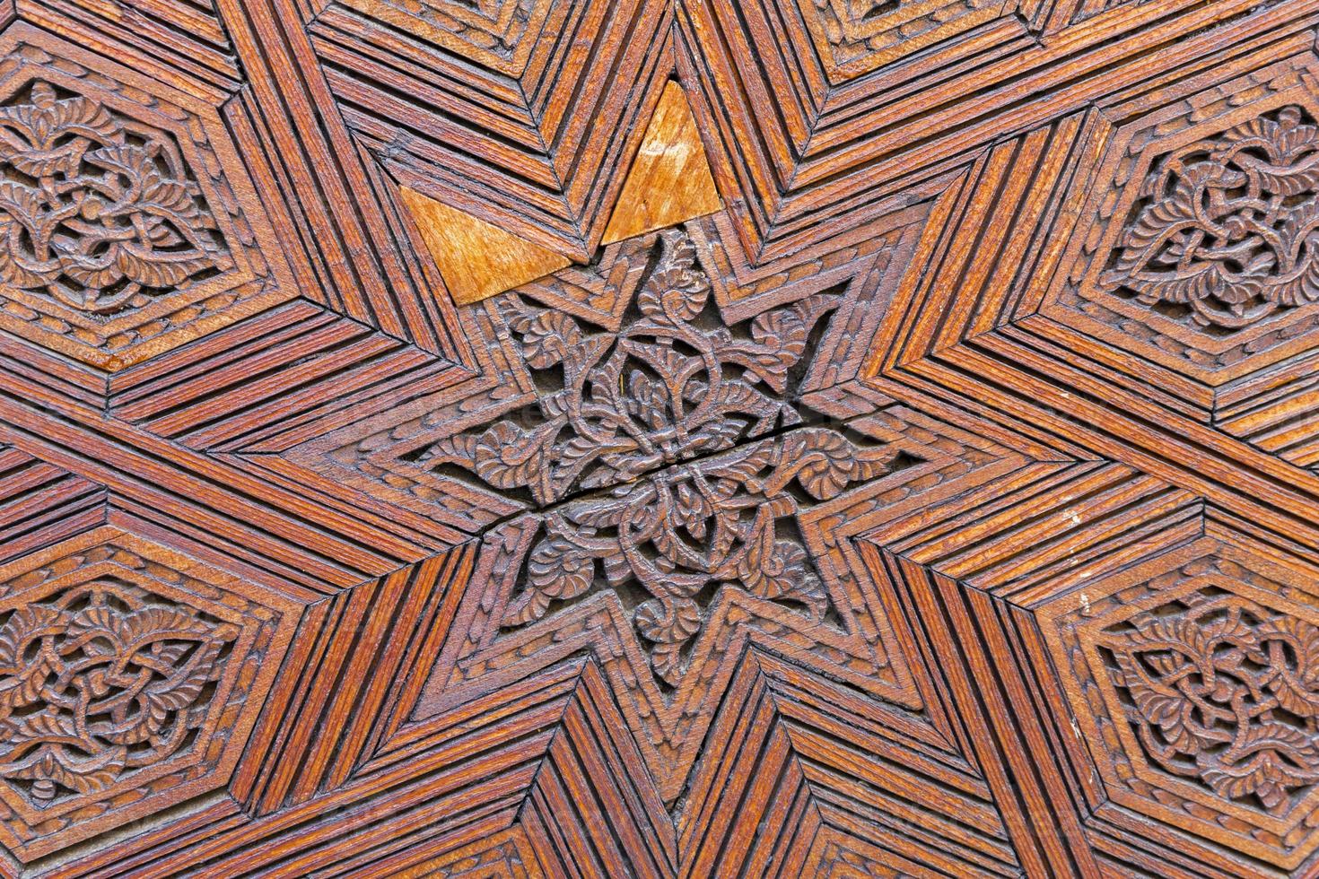 panel tradicional de madera tallada marroquí foto