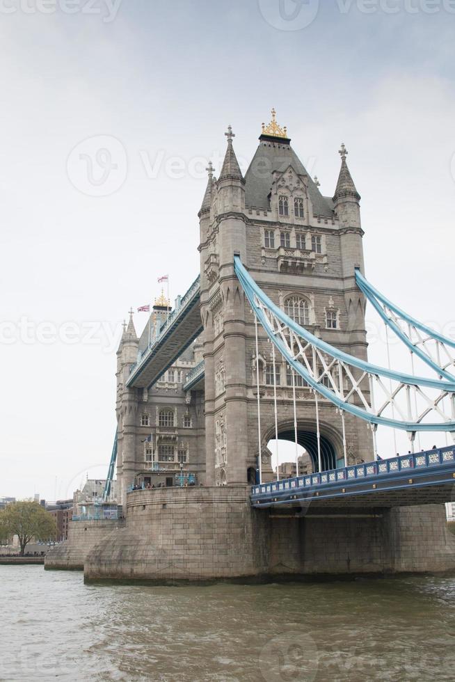 El puente de la torre en Londres, Reino Unido foto
