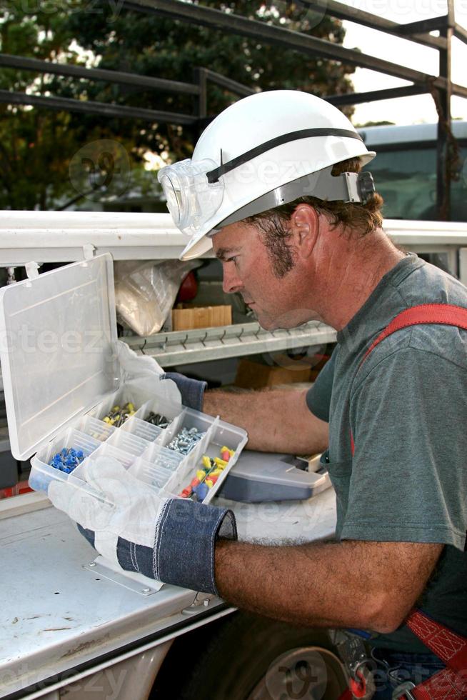 Electrician Service Truck Vertical 907395 Stock Photo at Vecteezy