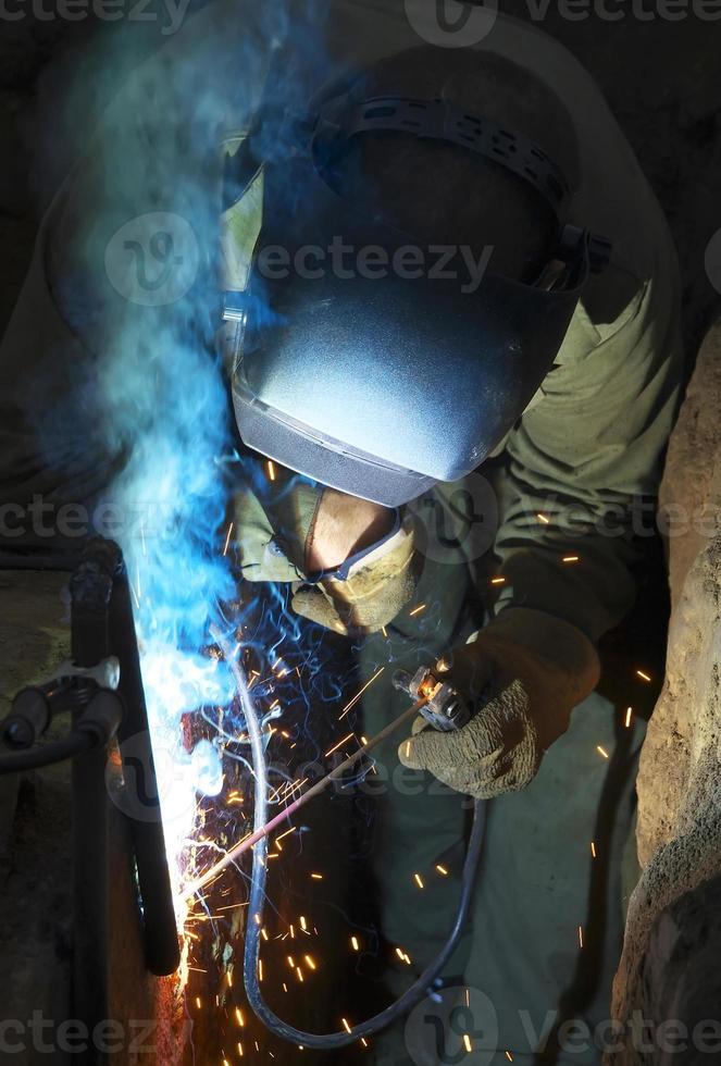 Welding 908381 Stock Photo at Vecteezy