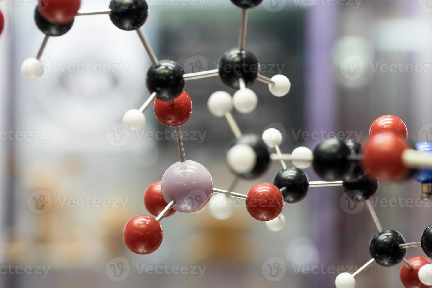 Modelo molecular, de ADN y de átomos en el laboratorio de investigación científica foto
