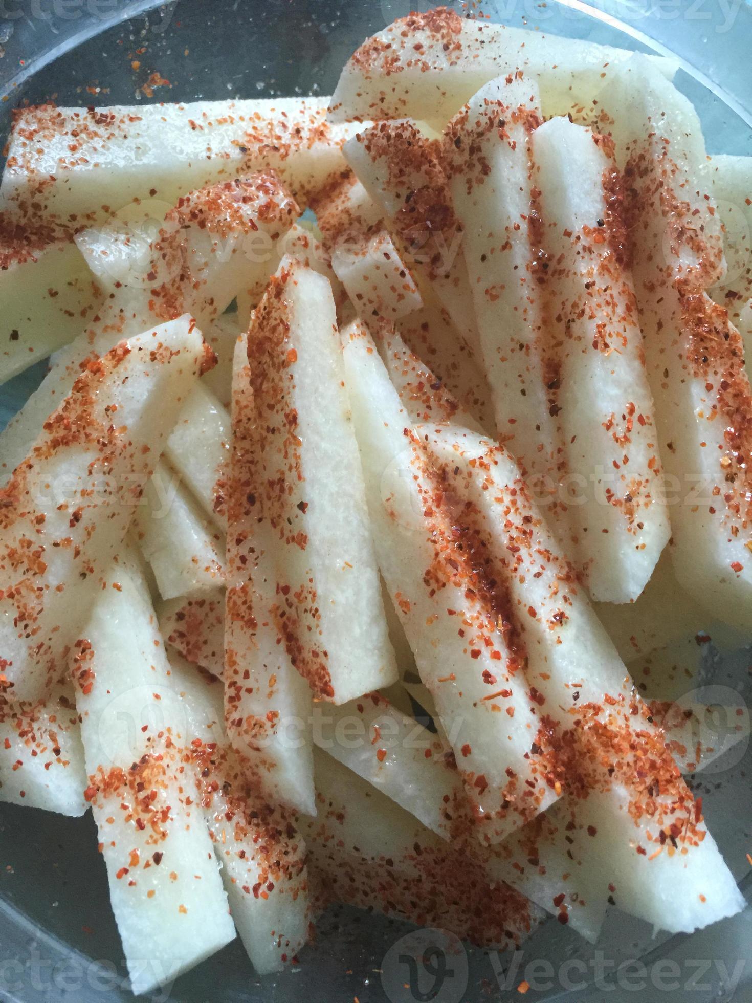 Jícama con chile y limon 919499 Stock Photo at Vecteezy