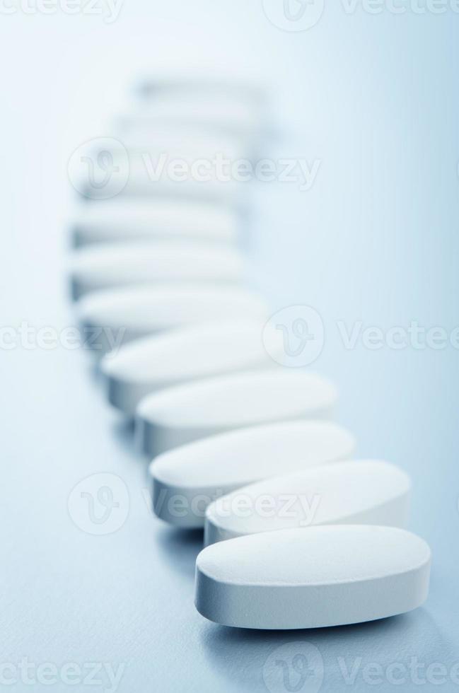 white pills photo
