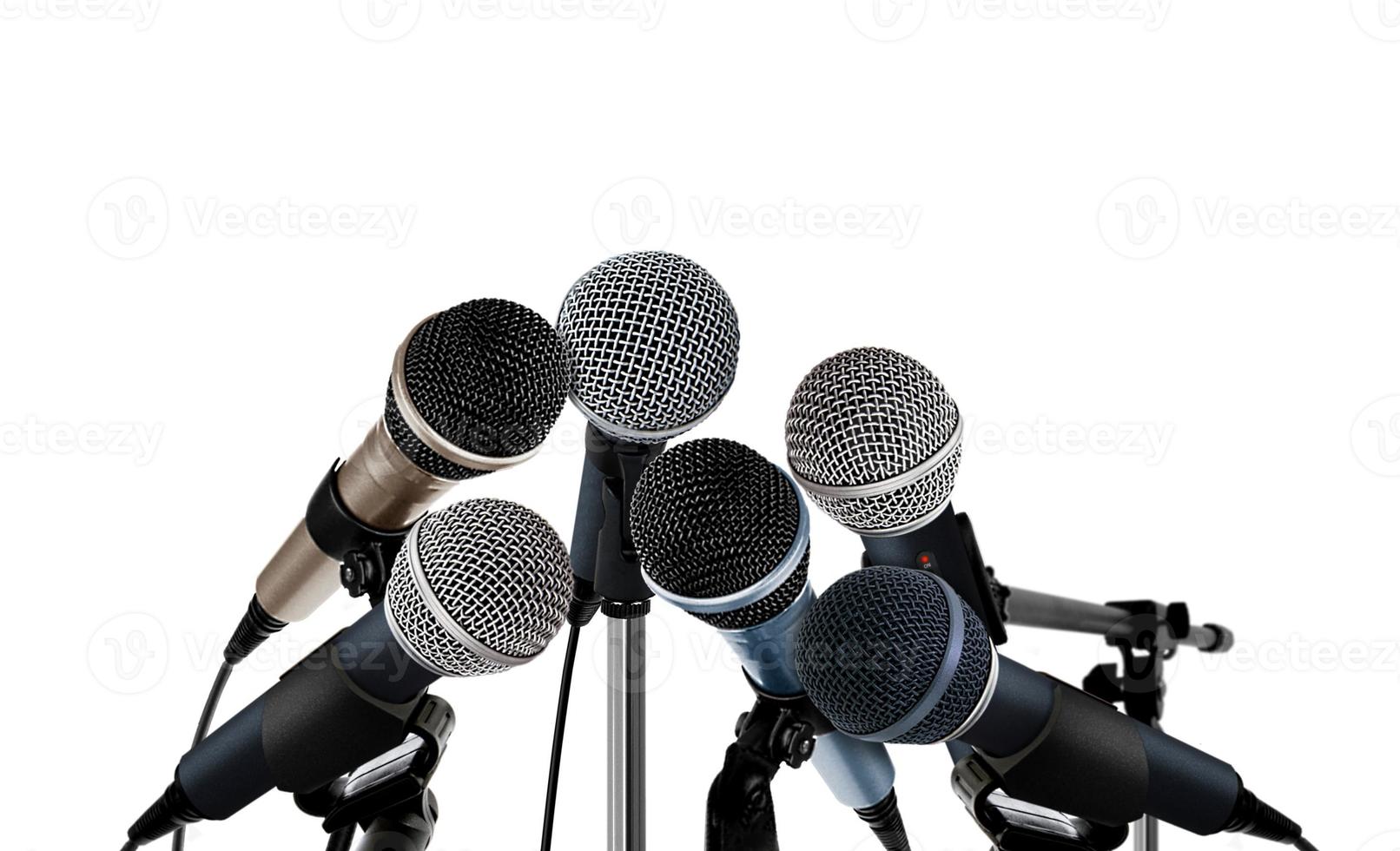 micrófonos en rueda de prensa foto