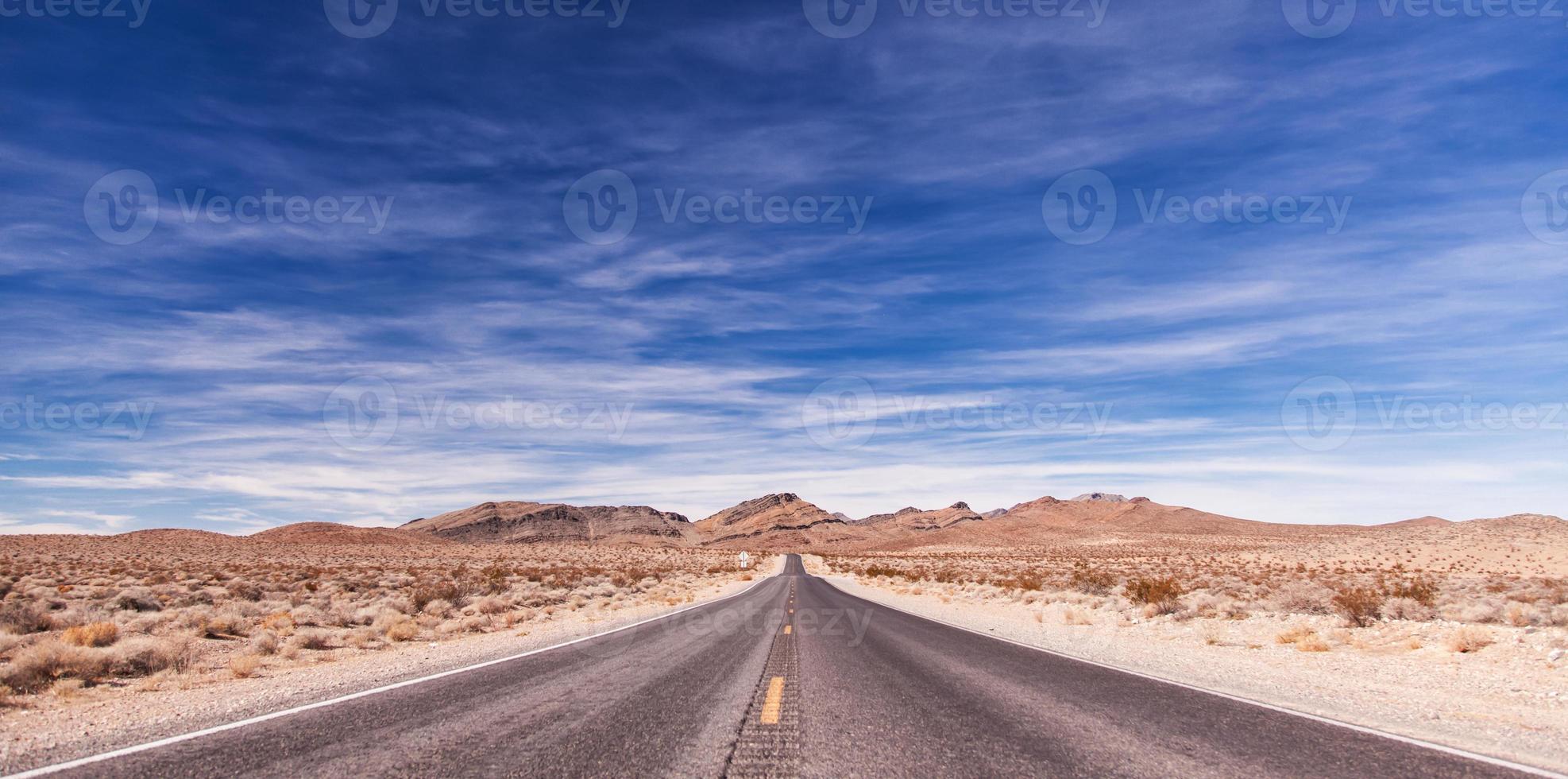 camino del desierto foto