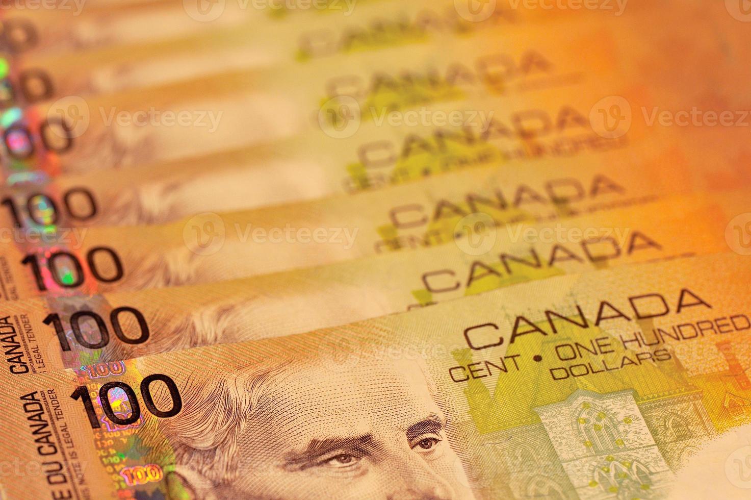 Billetes De 100 D lares Canadienses 1103684 Foto De Stock En Vecteezy billetes-de-100-d-lares-canadienses-1103684-foto-de-stock-en-vecteezy