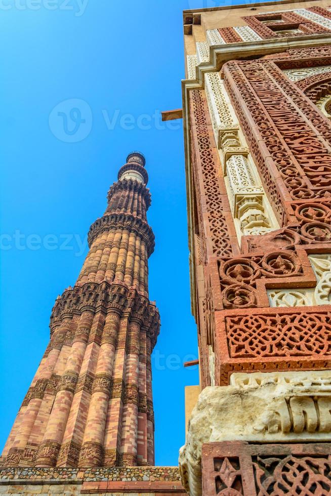 Qutub Minar, Delhi, India photo