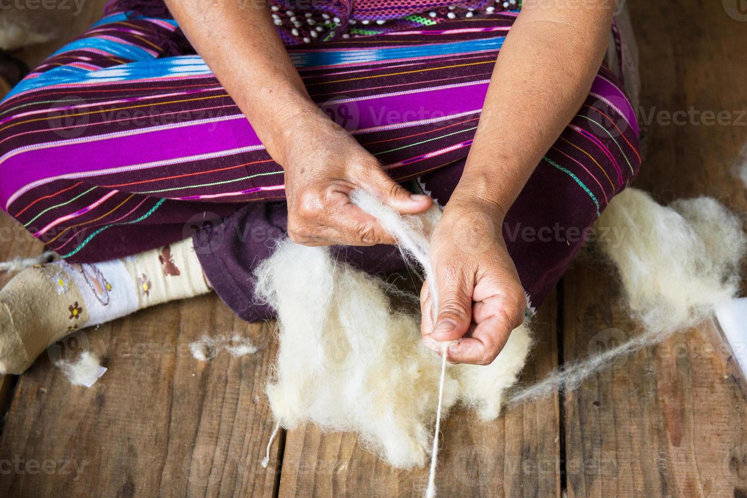 Preparation of the cotton fiber for weaving a garment. 1115179 Stock