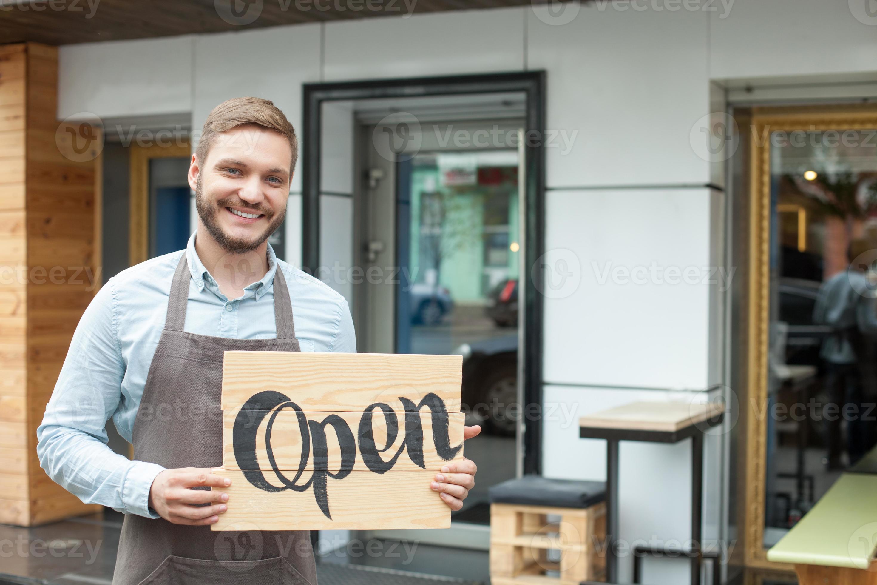 Shop owner. Молодой бариста. Мужчина хозяин магазина рисунок. Shop owner Translate.