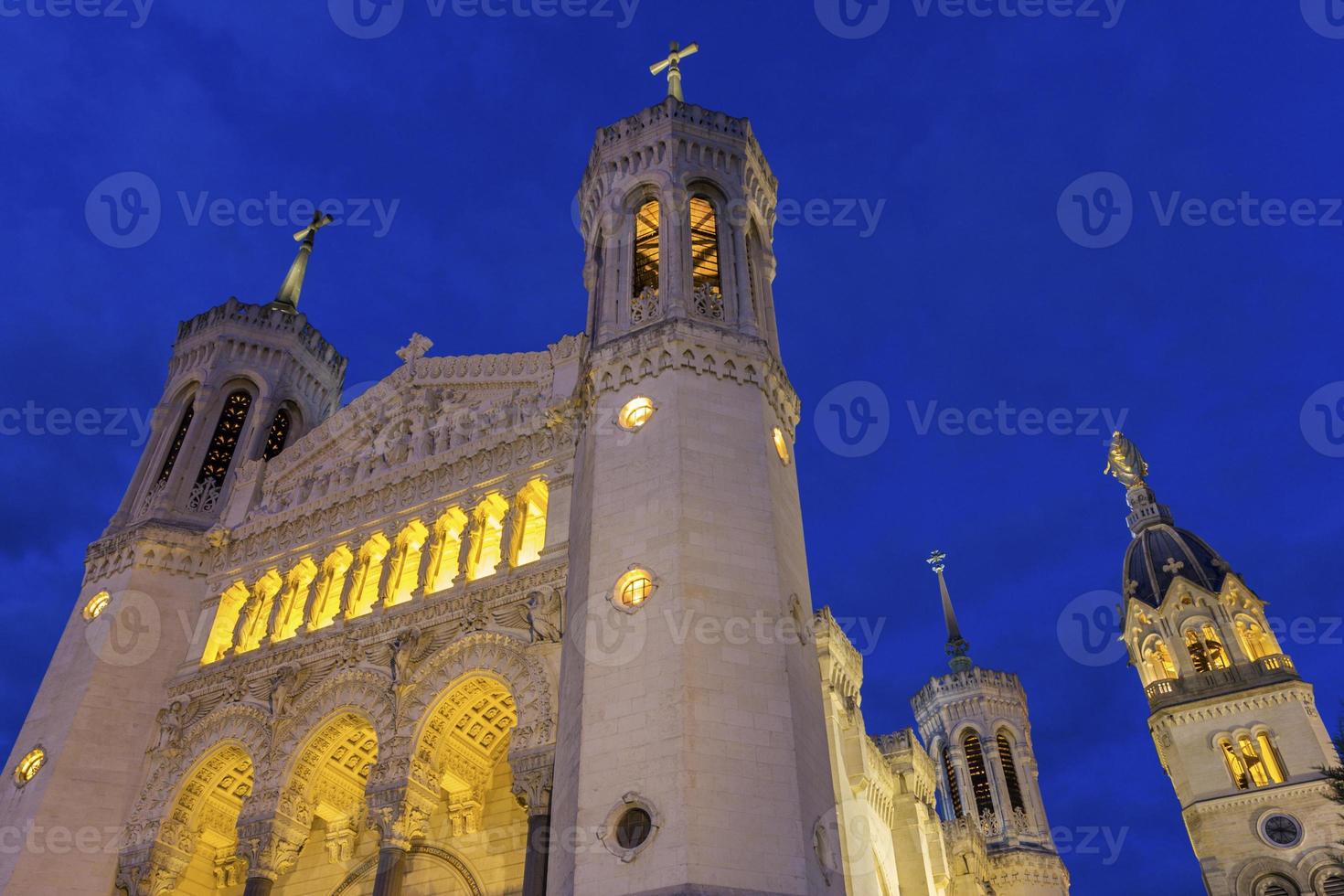 Basílica de Notre Dame en Lyon, Francia. foto