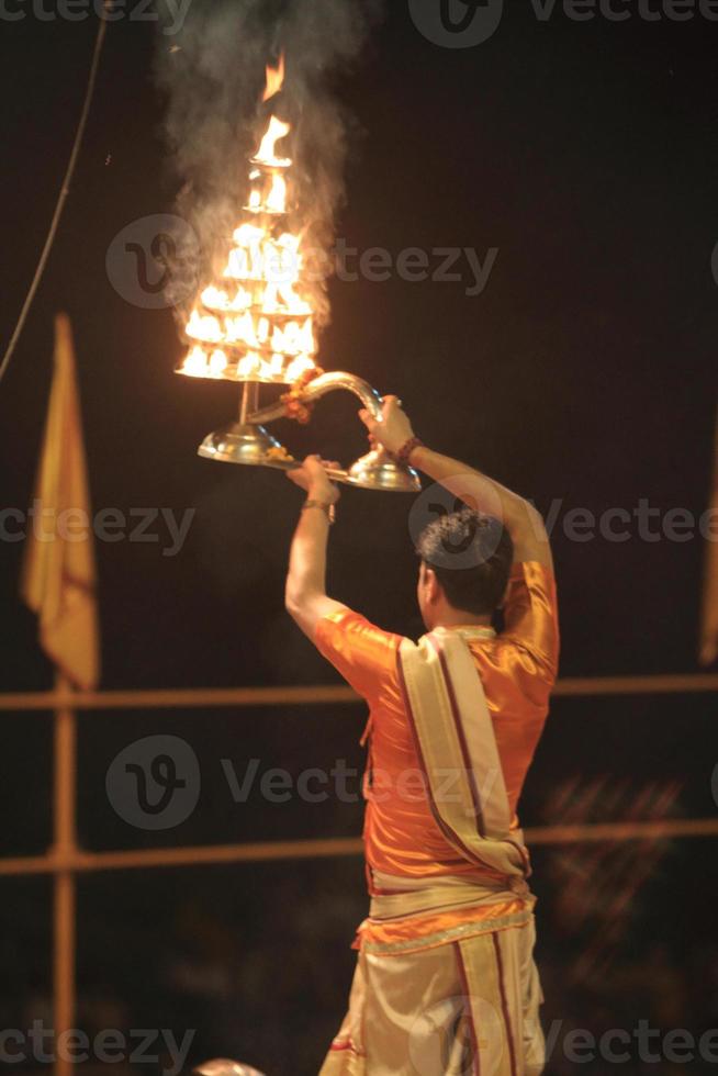 Heiliger Sacerdote hindú en Varanasi foto