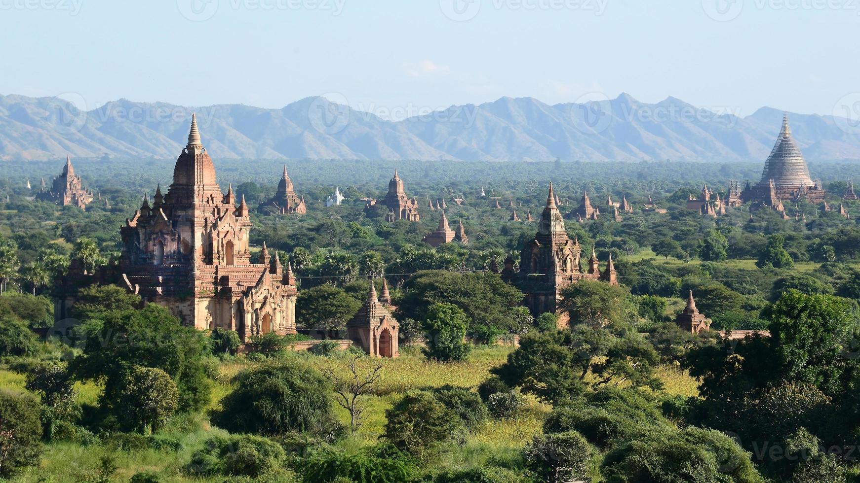 Old Bagan, Myanmar photo