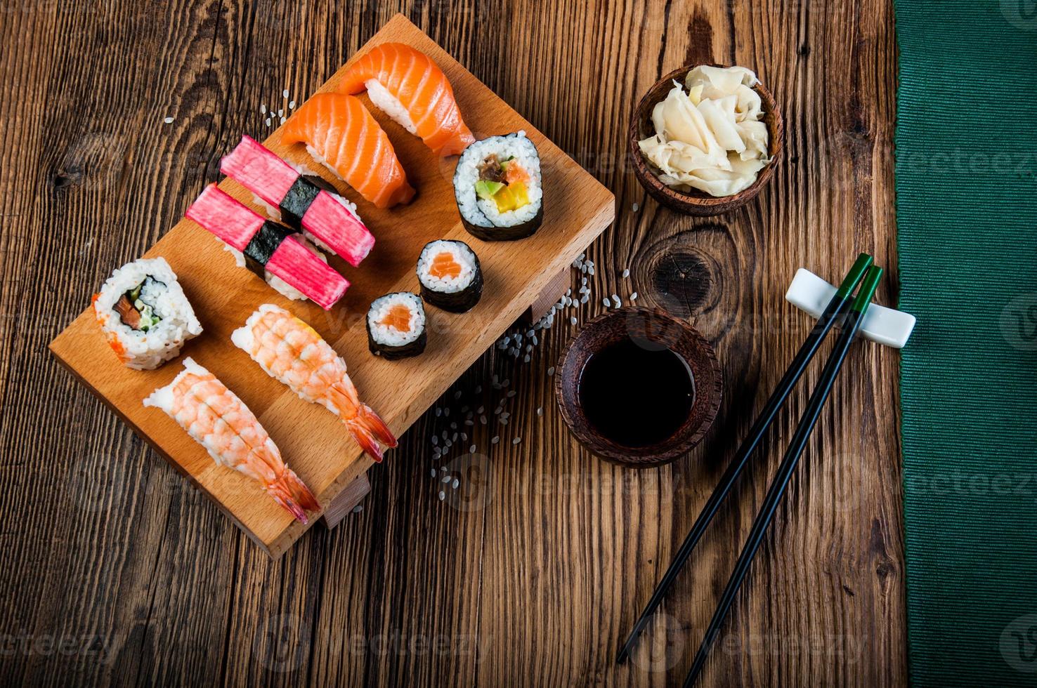 sushi japonés oriental foto