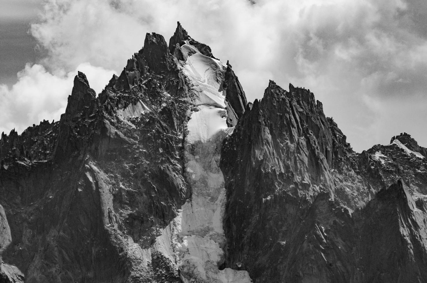 aiguille du grepon montaña en el macizo del mont blanc foto