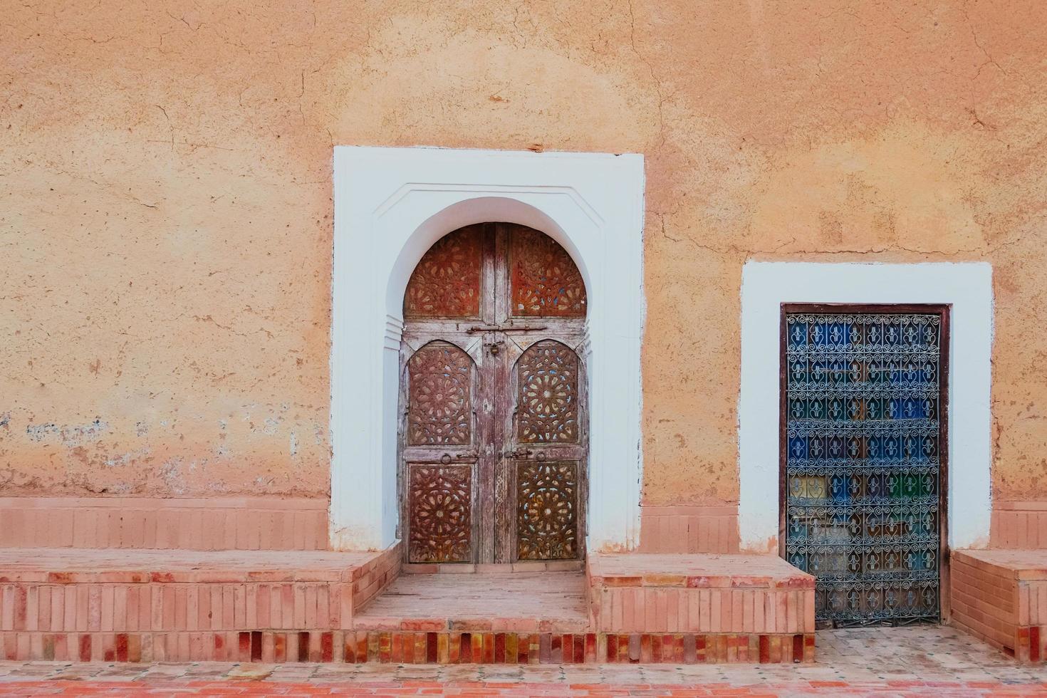 Puertas locales antiguas de Marruecos foto
