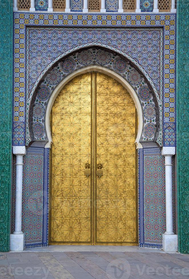 palacio real en fez, marruecos foto