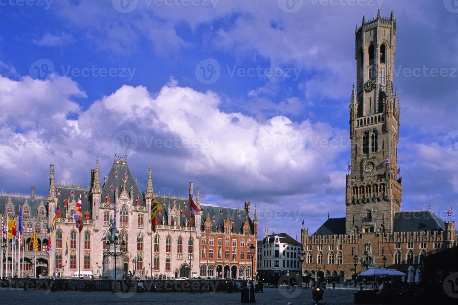 Bruges et son beffroi photo