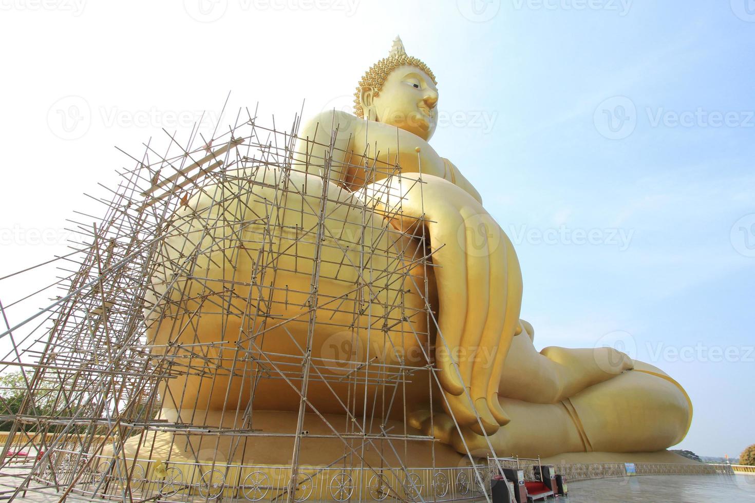 Golden buddha under renovation photo