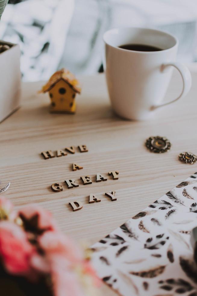 que tengas un gran dia letras de madera foto