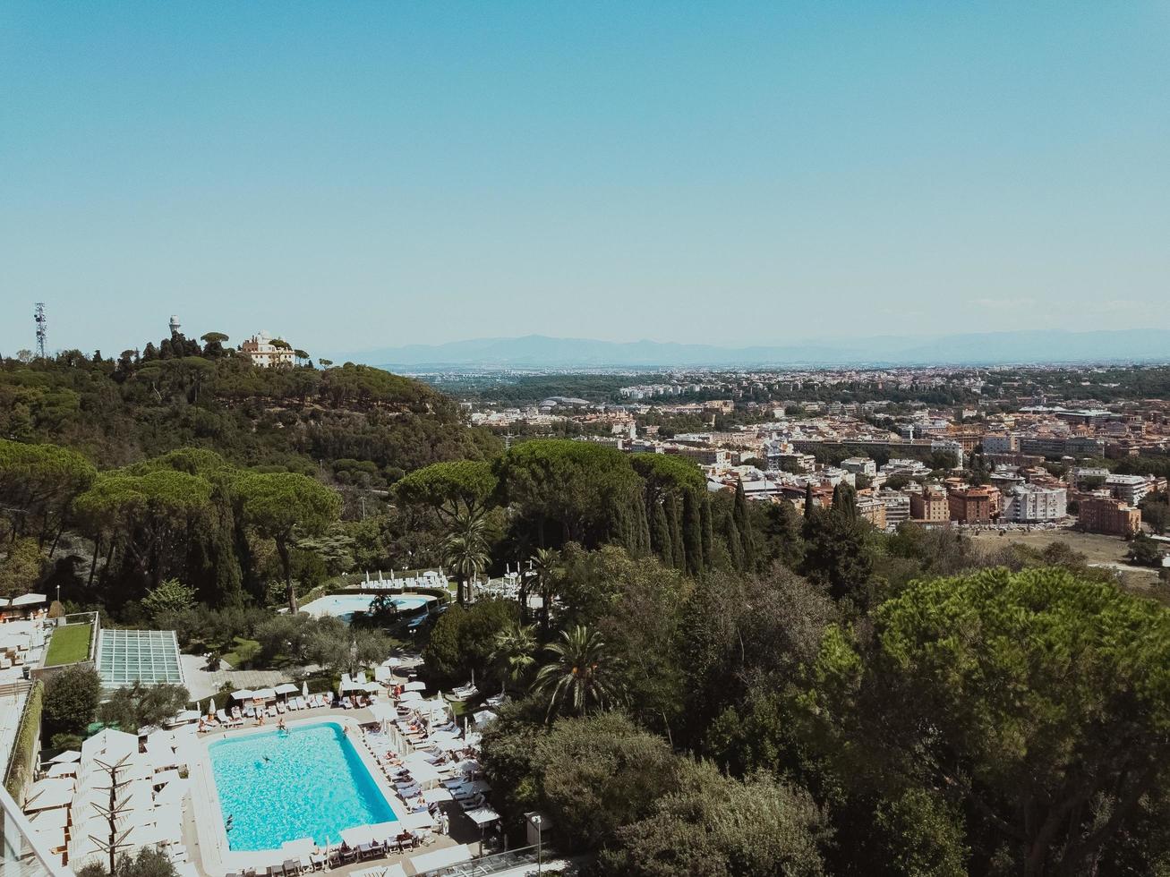 vista de pájaro de un paisaje urbano foto