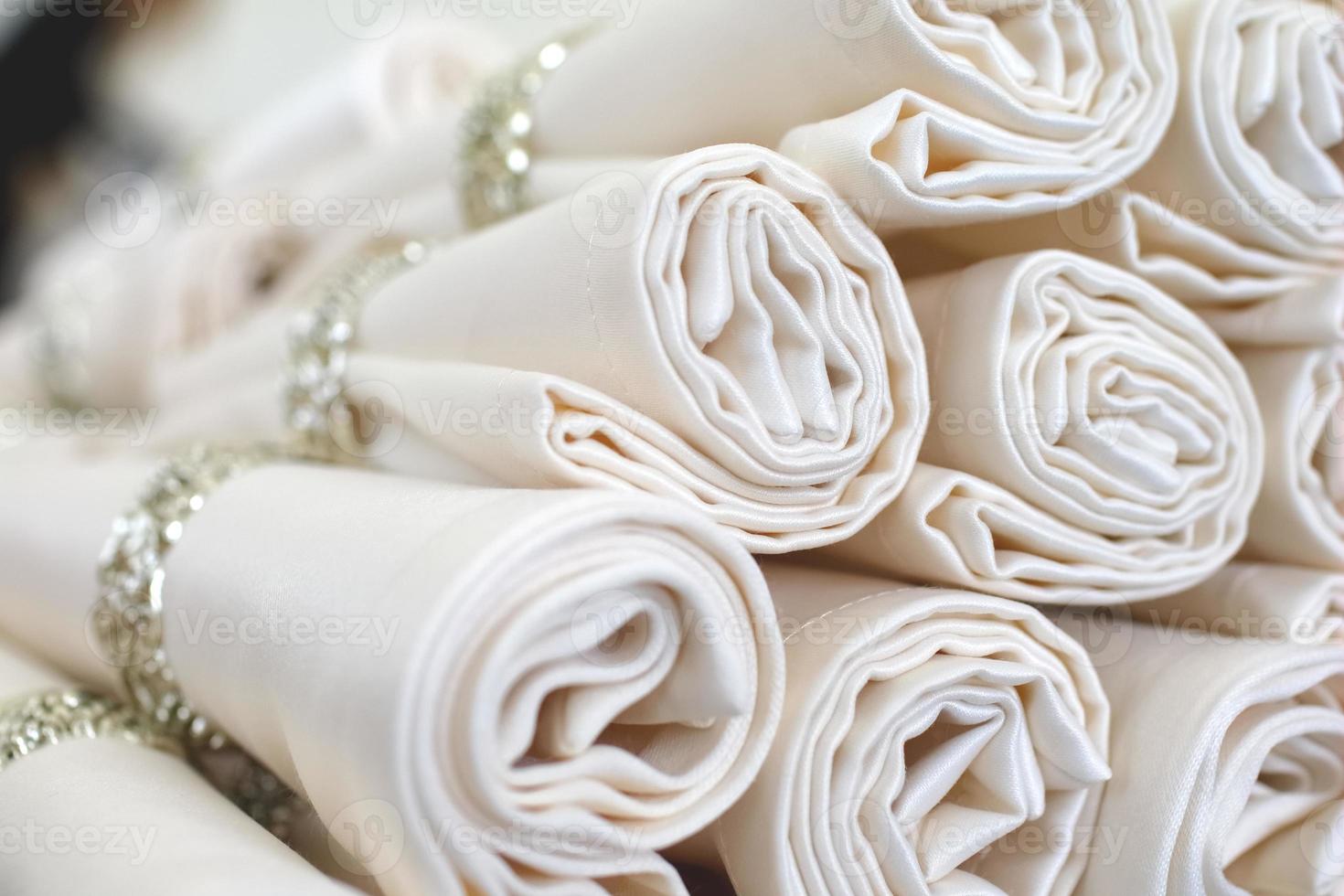 set napkins with rings photo