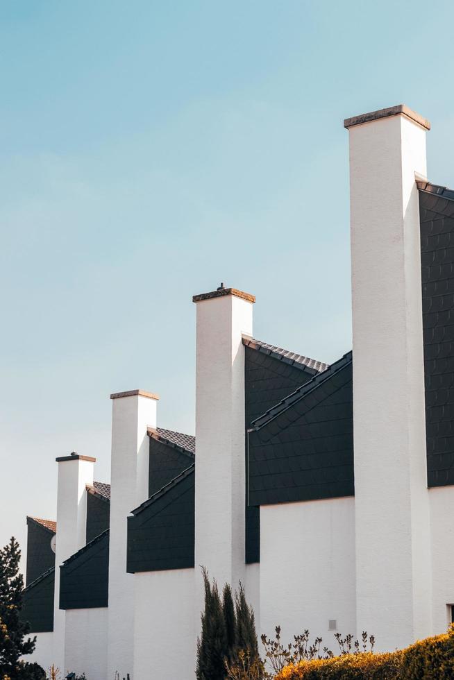 pilas de chimeneas de construcción foto