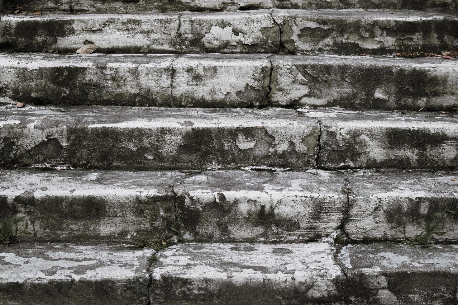 escaleras de hormigón gris foto