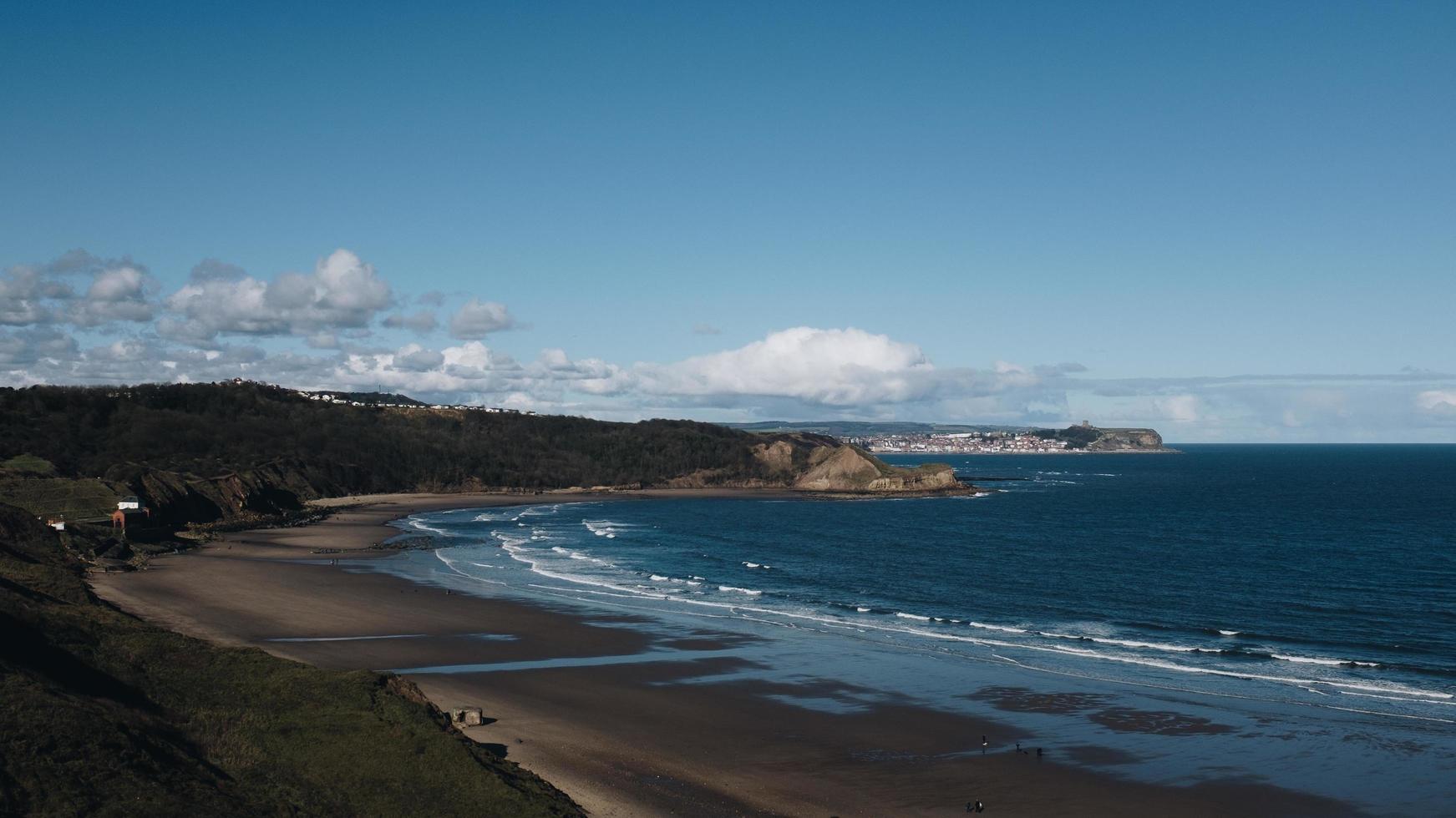 orilla del mar en yorkshire foto