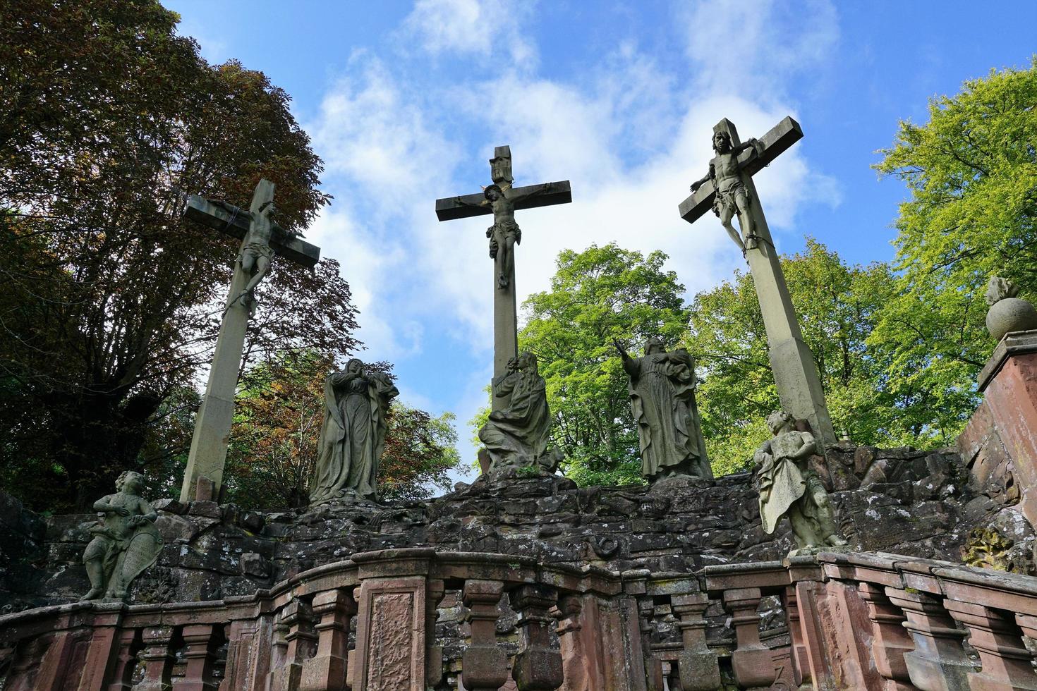 cruces en el monasterio de hammelburg foto