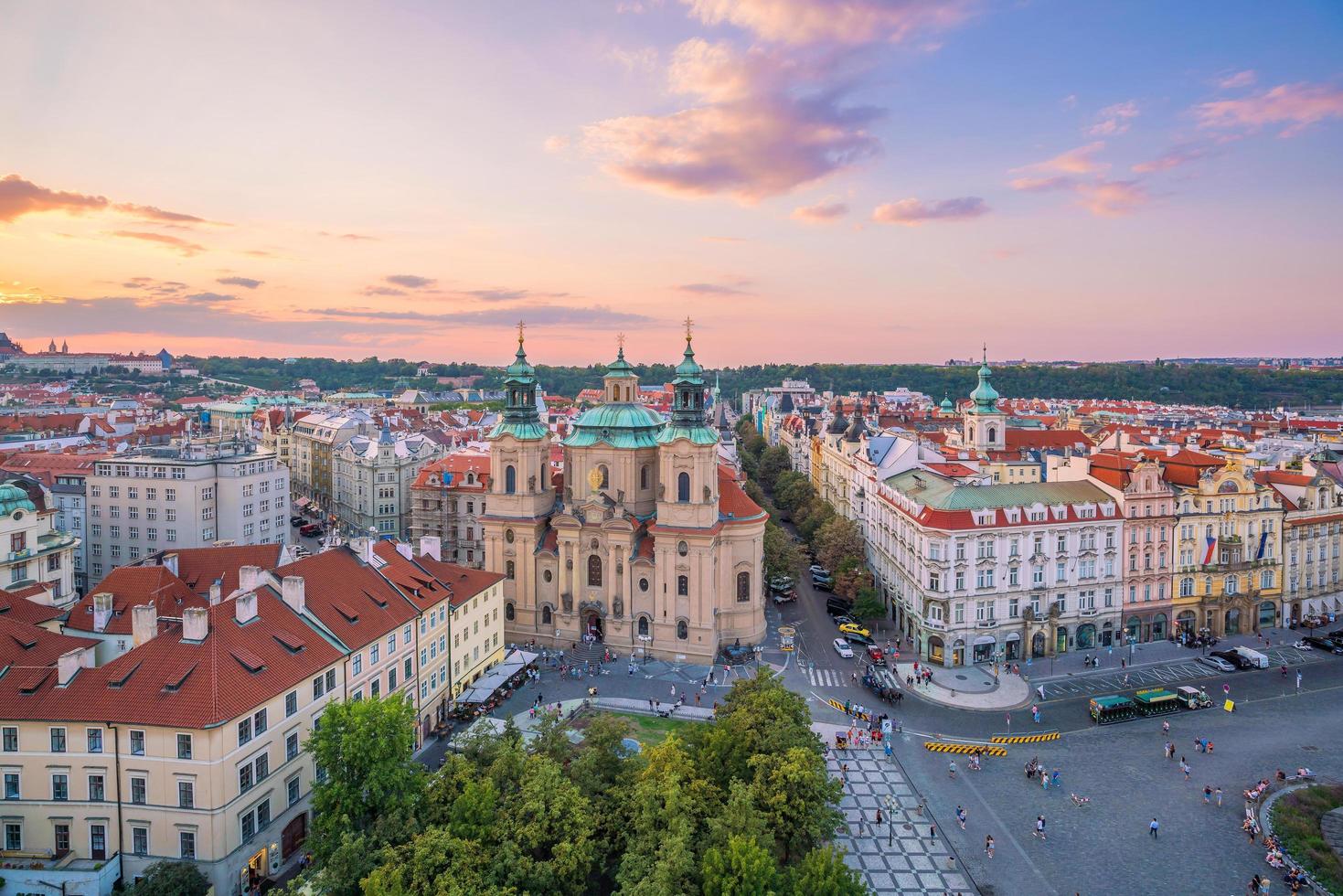 horizonte de la ciudad de praga foto