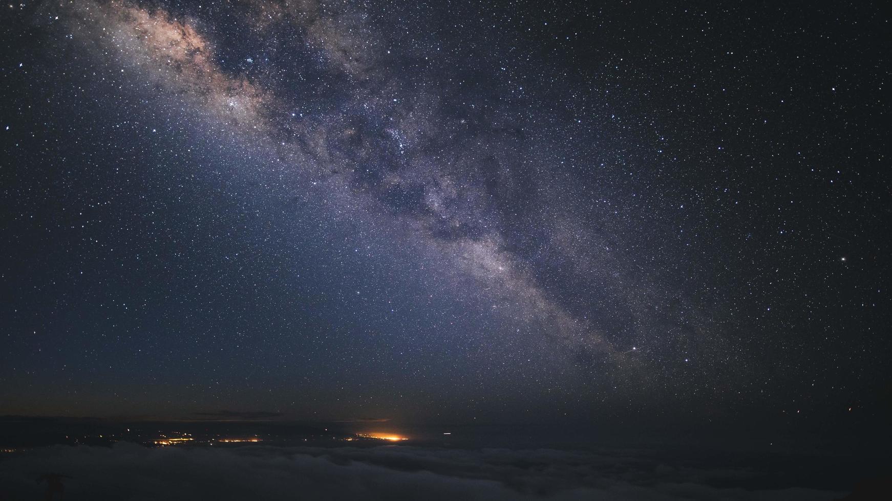 noche estrellada en hawaii. foto