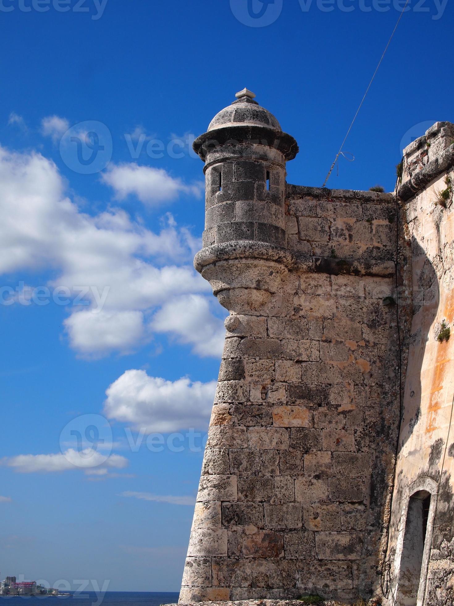 El Morro on a sunny day, Havana, Cuba - Castillo de los Tre…