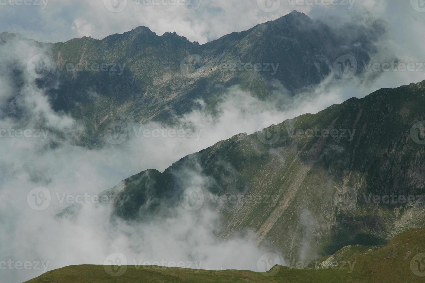 montañas fagaras, rumania foto