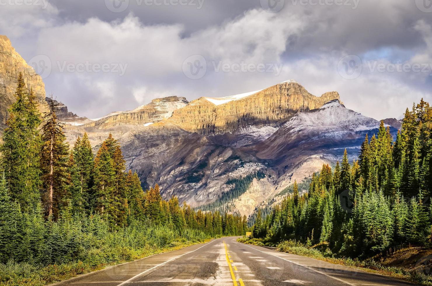 Scenic View Of The Road On Icefields Parkway Canadian Rockies Stock Photo Scenic View Of The Road On Icefields Parkway Canadian Rockies Stock Photo