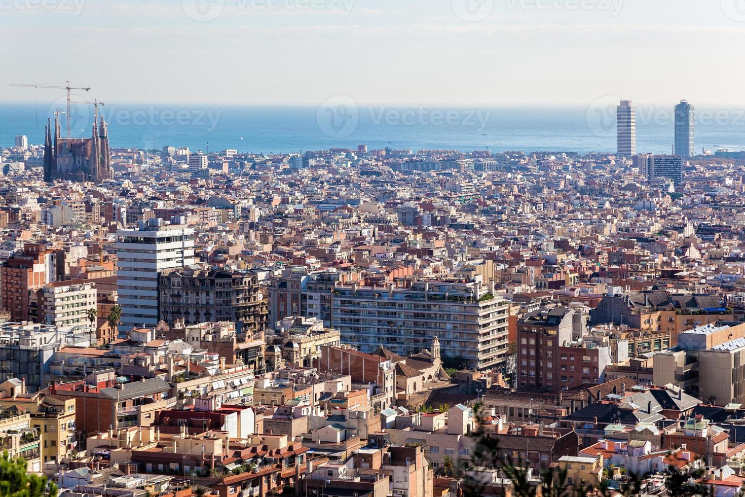 paisaje de la ciudad de barcelona, españa foto