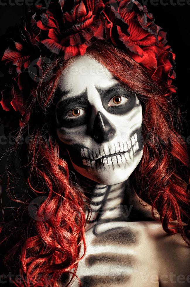 prototipo lantano hierro Retrato de niña triste con maquillaje de muertos (calavera de azúcar)  1375592 Foto de stock en Vecteezy