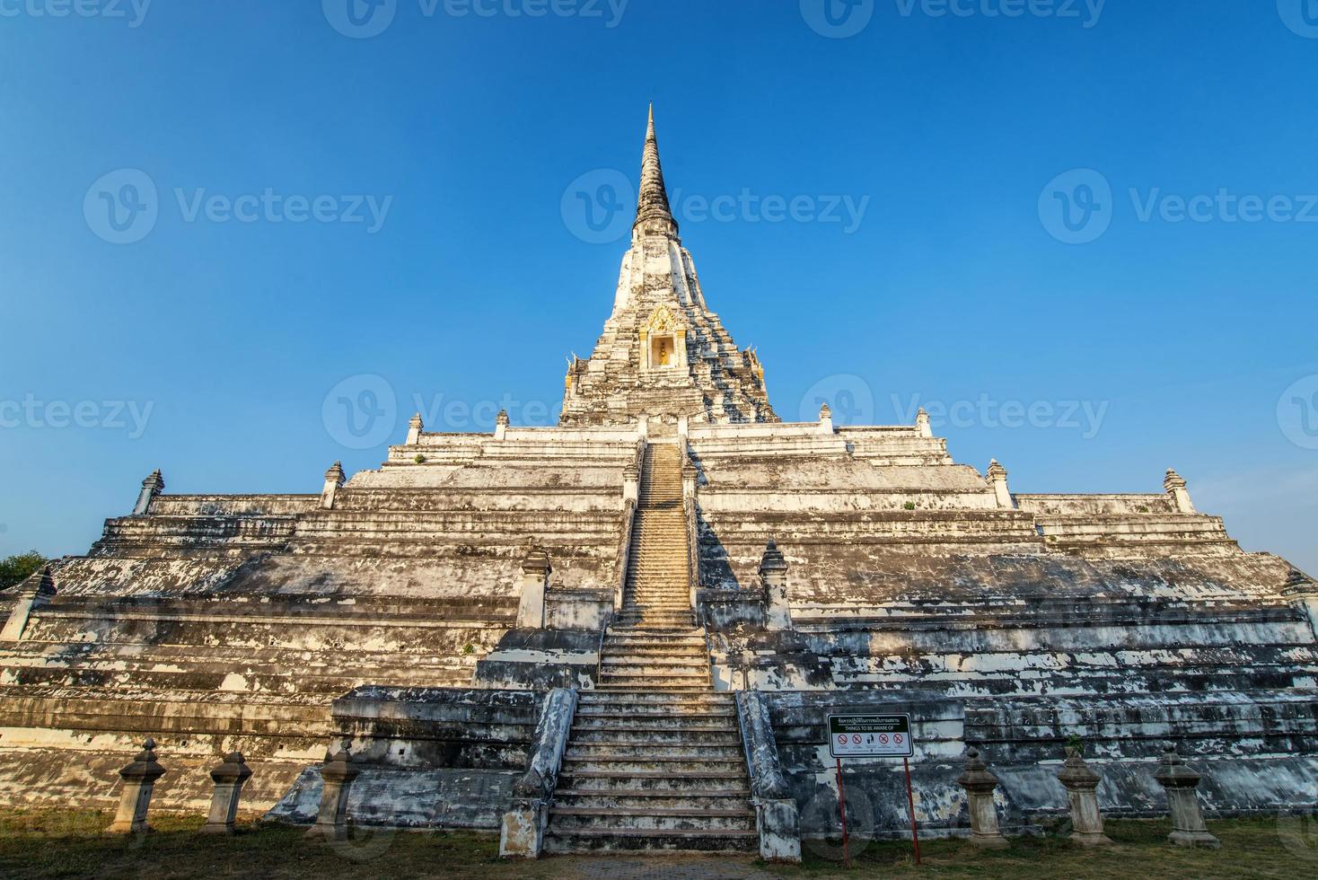 white pagoda , golden mountain in Ayutthaya photo