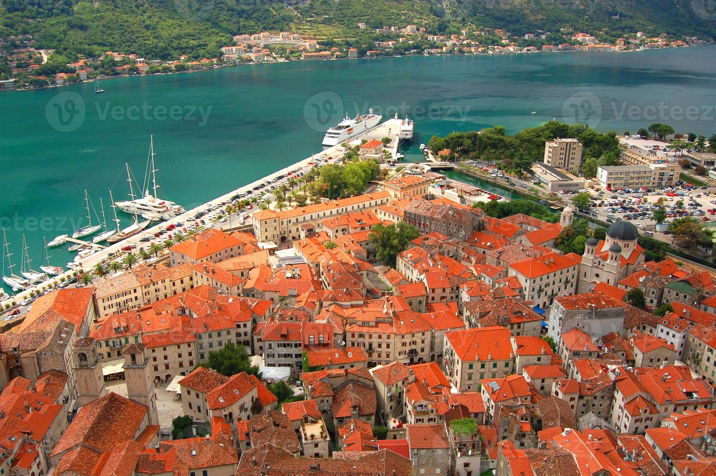 Hermosa vista pintoresca de Kotor, Montenegro foto