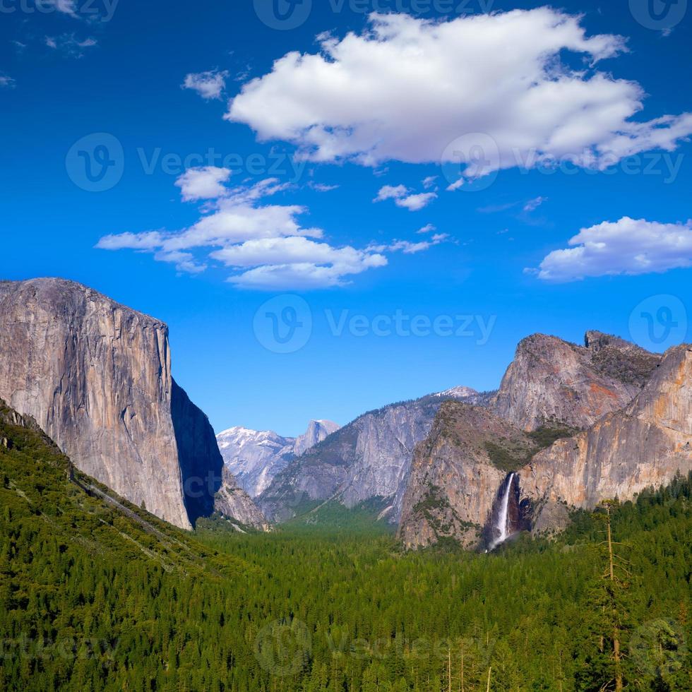 Yosemite el Capitan and Half Dome in California photo