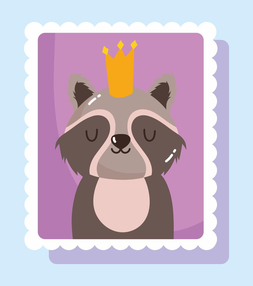 lindo mapache con corona en sello de correo vector