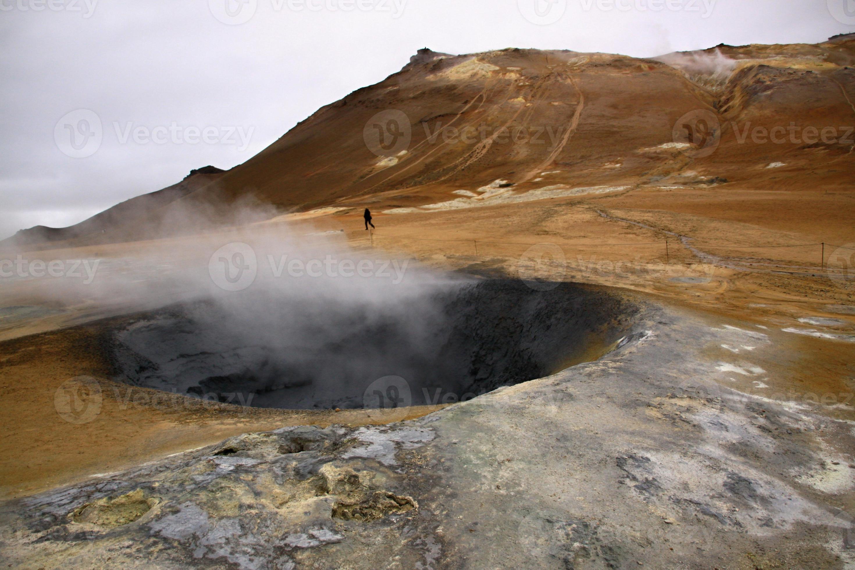 volcano and geyser 1400819 Stock Photo at Vecteezy