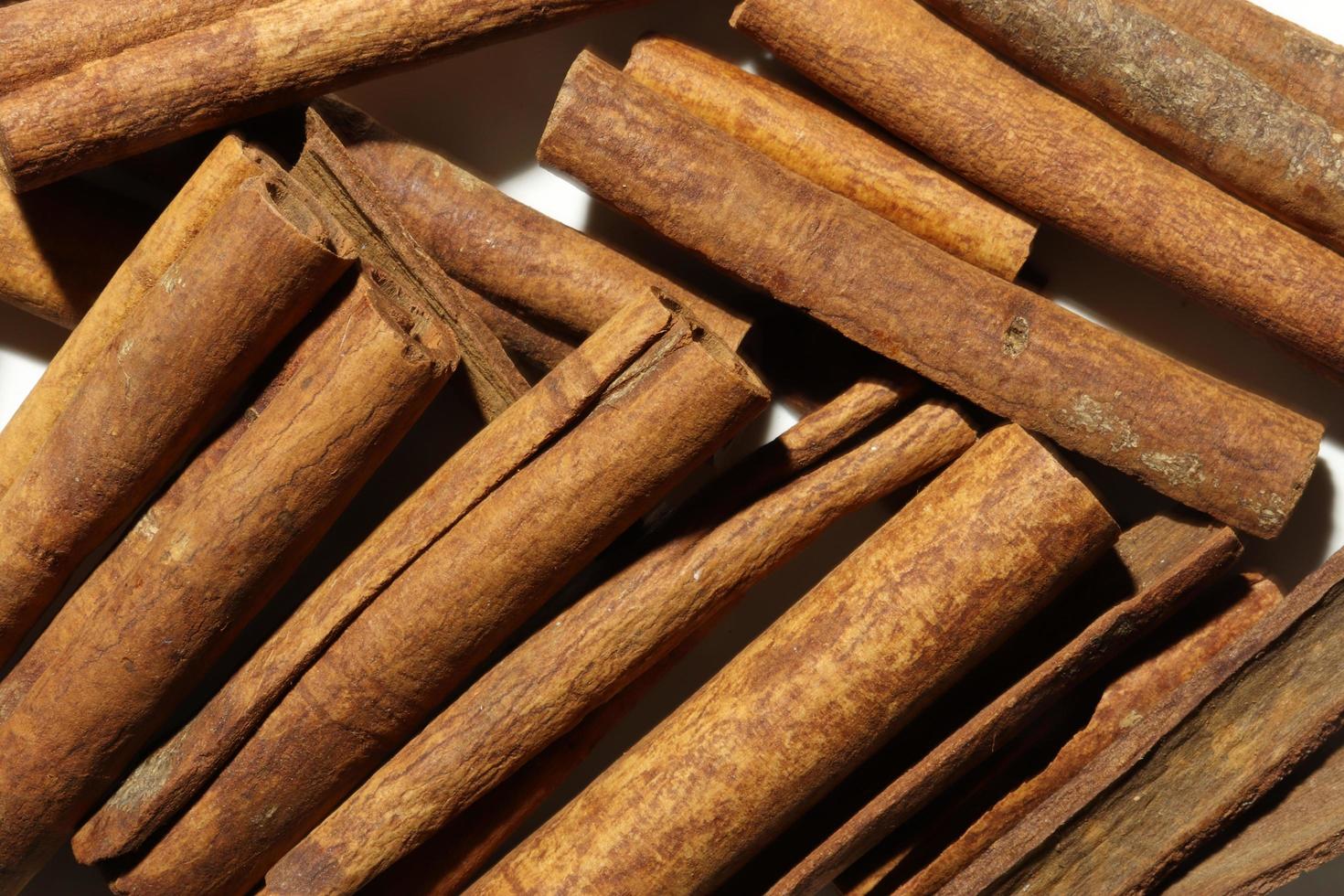 Cinnamon sticks pattern for food background photo