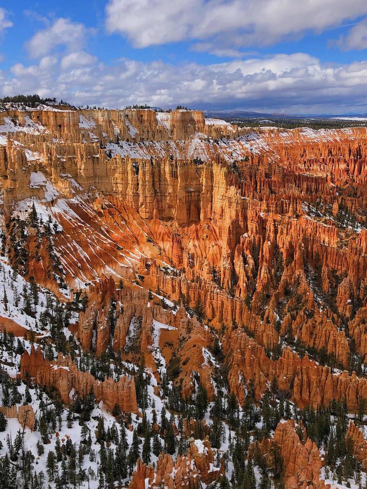 Brown and white rocky mountains photo